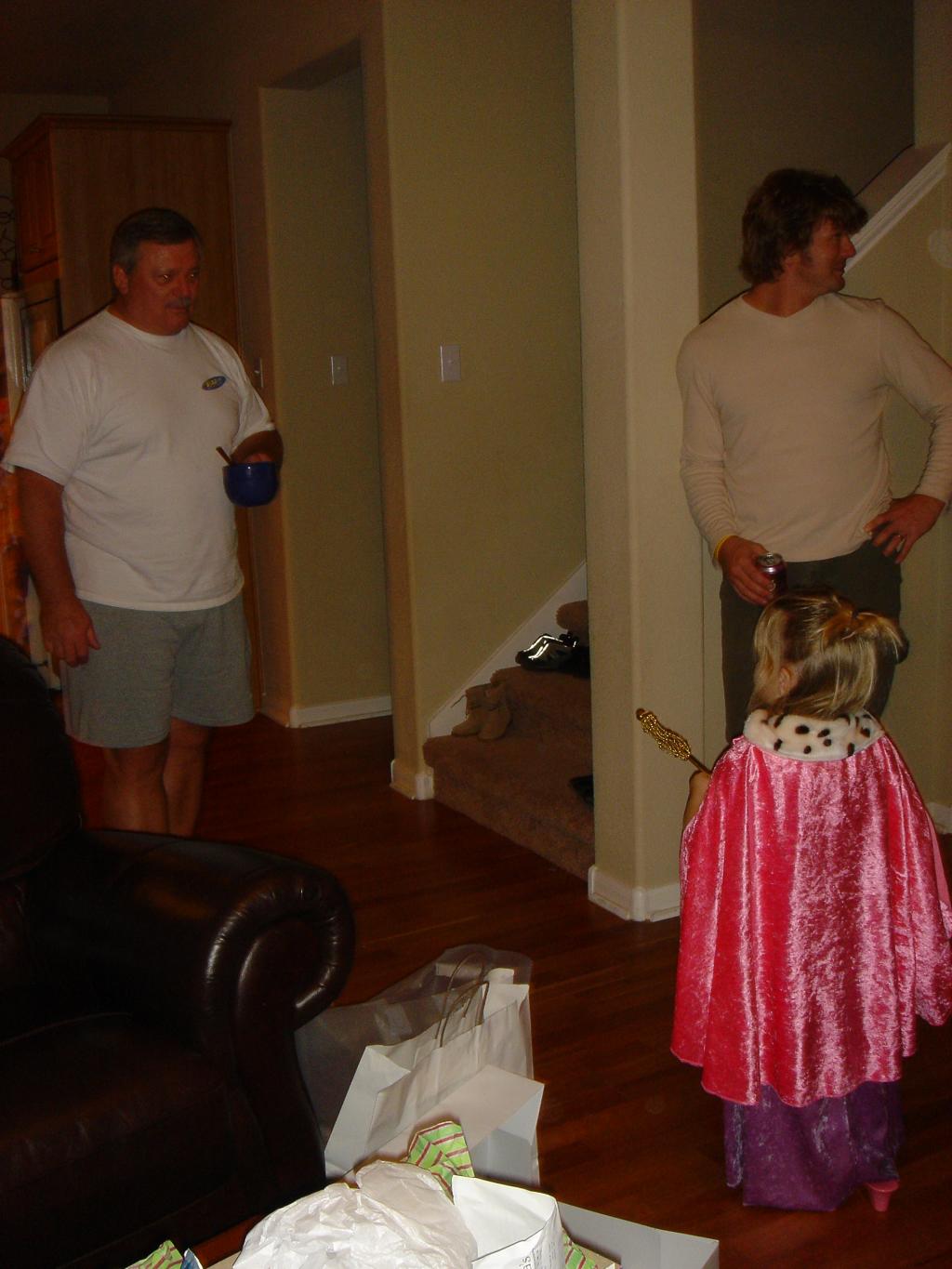 2004/12(Dec)/09(Christmas-Day)/1024x768_2004-12-25 20-44-40.JPG